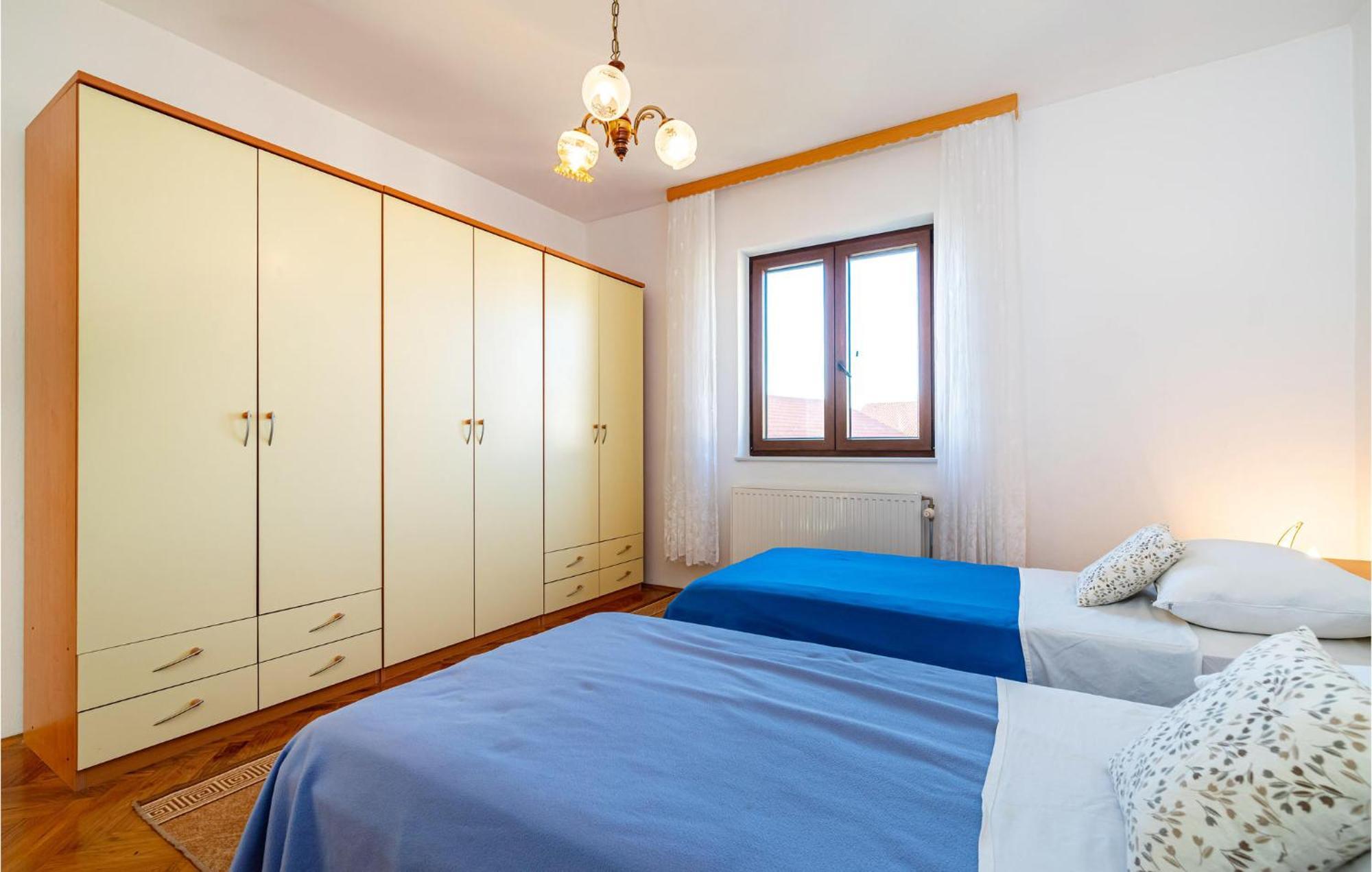 2 Bedroom Cozy Apartment In Zadar Buitenkant foto