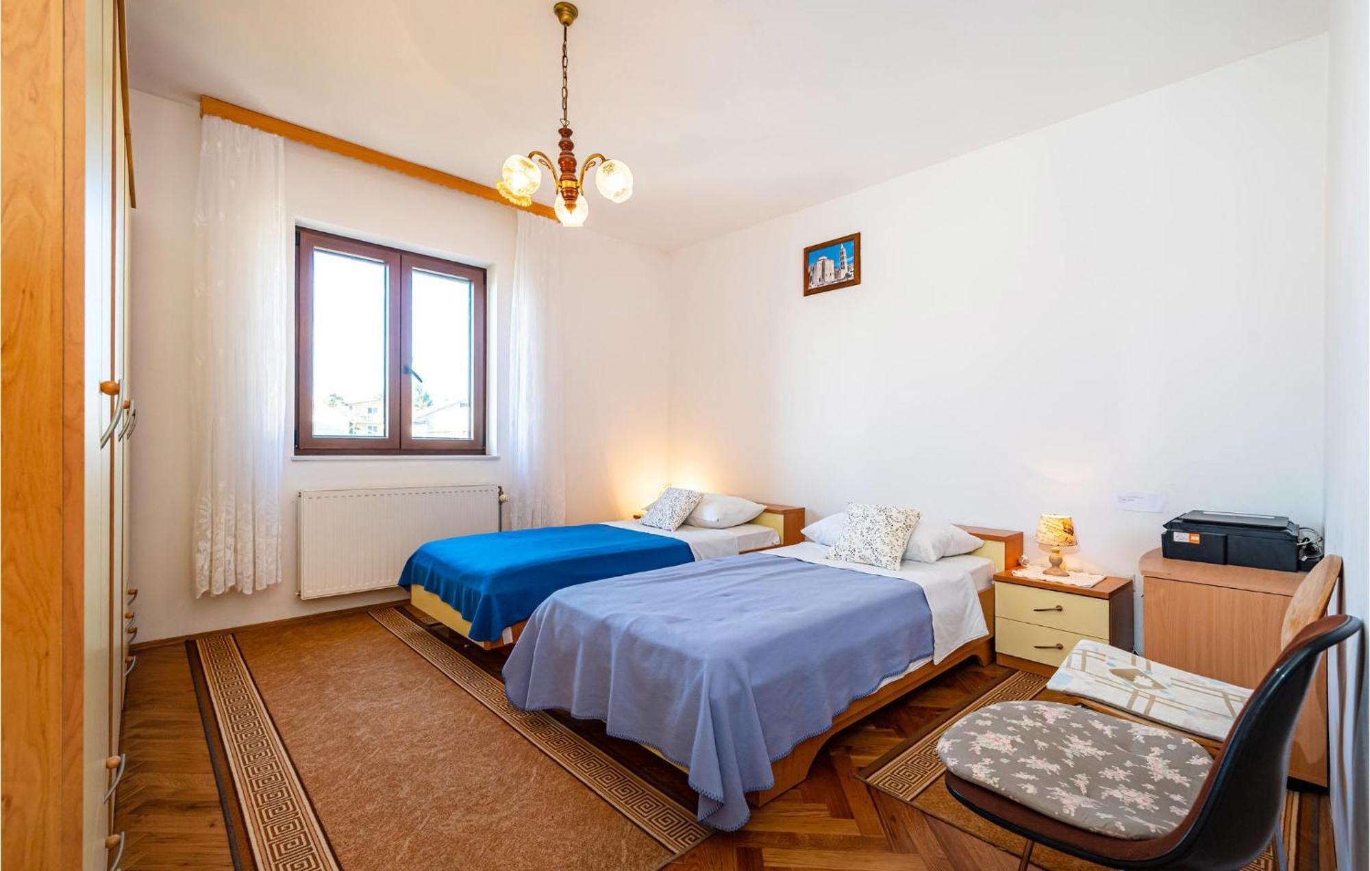 2 Bedroom Cozy Apartment In Zadar Buitenkant foto