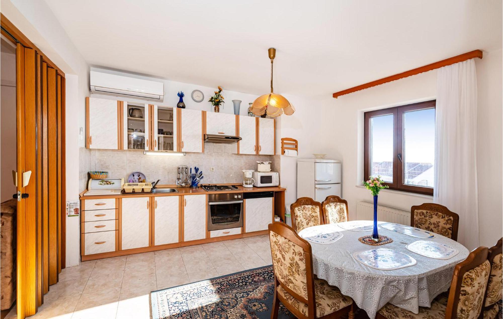 2 Bedroom Cozy Apartment In Zadar Buitenkant foto